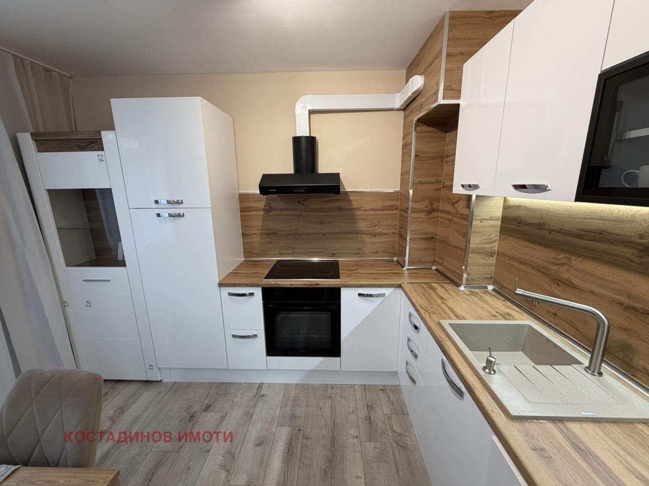 Продава 2-СТАЕН, гр. Пловдив, Прослав, снимка 3 - Апартаменти - 54366674