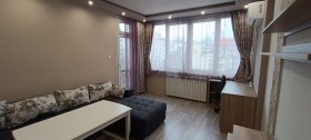 1 quarto Bakston, Sofia 2