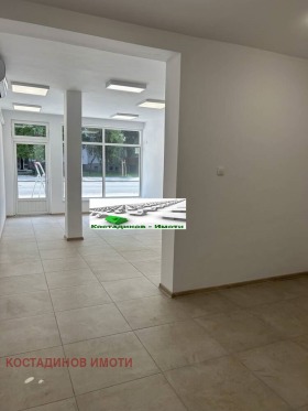 МАГАЗИН, 60 m2