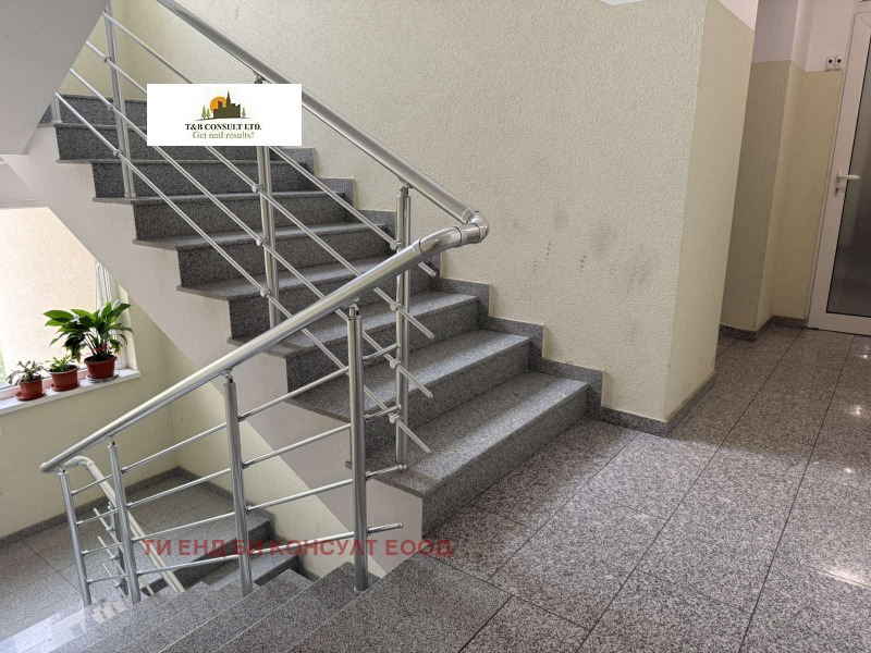 Vuokrattavana  1 makuuhuone Sofia , Mladost 2 , 70 neliömetriä | 98993958 - kuva [3]