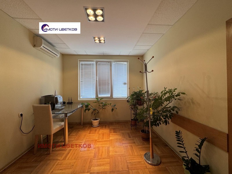 A louer  Bureau Vratsa , Tsentar , 35 m² | 53888239 - image [3]