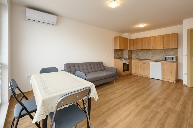 Zu vermieten  1 Schlafzimmer Warna , Wazraschdane 3 , 56 qm | 35918044 - Bild [2]