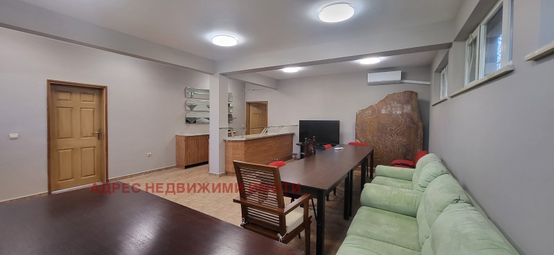 En renta  Hotel Stara Zagora , Industrialna zona - iztok , 400 metros cuadrados | 88537360 - imagen [3]