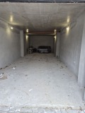 Дава под наем ГАРАЖ, ПАРКОМЯСТО, гр. Велико Търново, Център, снимка 2