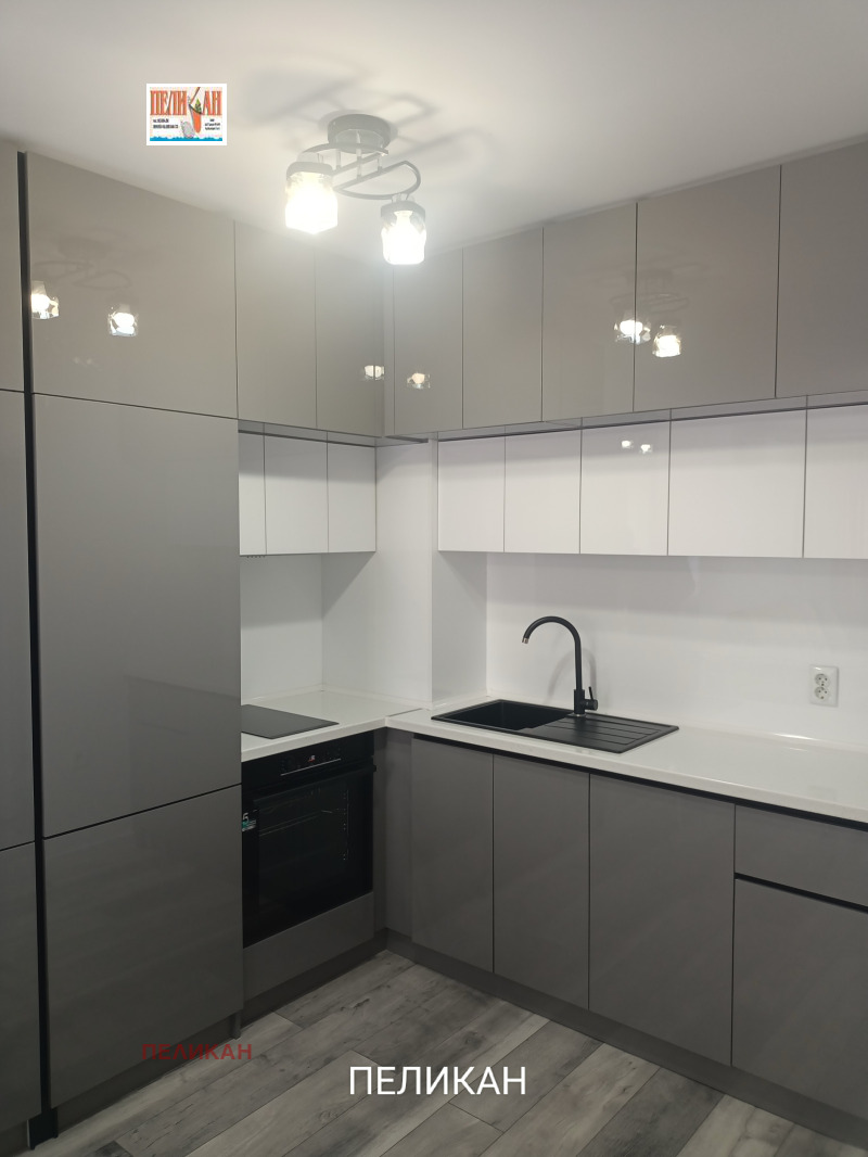 Дава под Наем 2-СТАЕН в град Велико Търново, Център - 75 кв.м / 357.90 € » 700 лв., ПЕЛИКАН