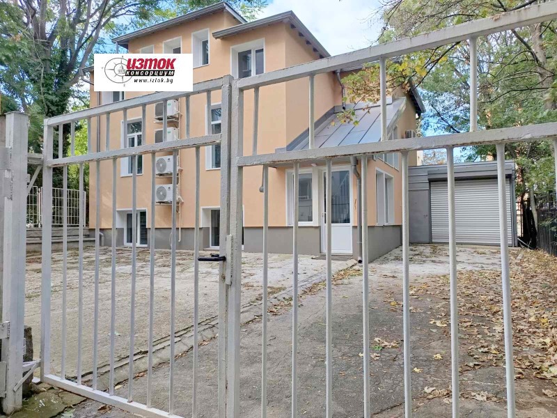 Дава под наем БИЗНЕС ИМОТ, гр. София, Център