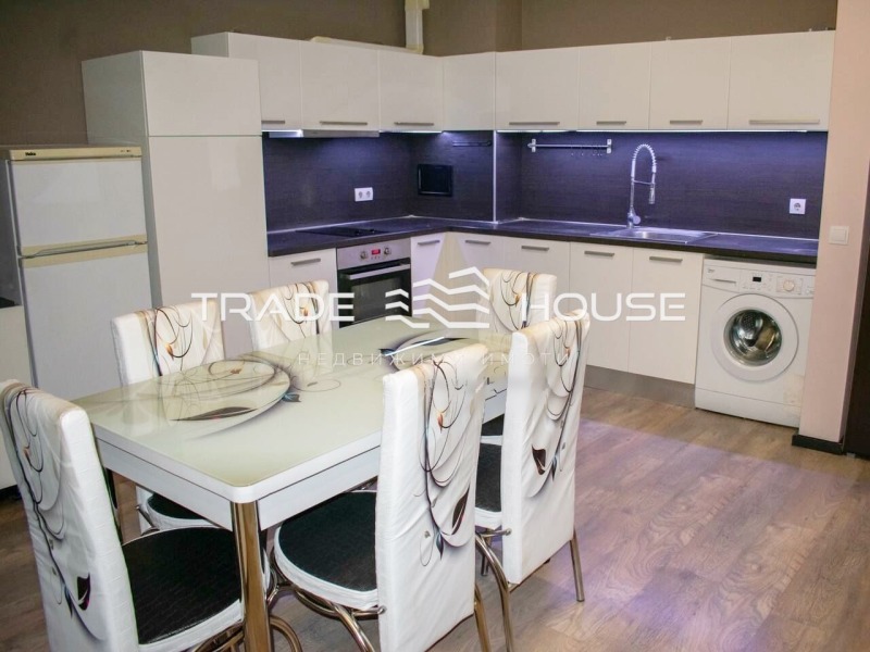 Zu vermieten  2 Schlafzimmer Plowdiw , Zentar , 112 qm | 87035516 - Bild [3]