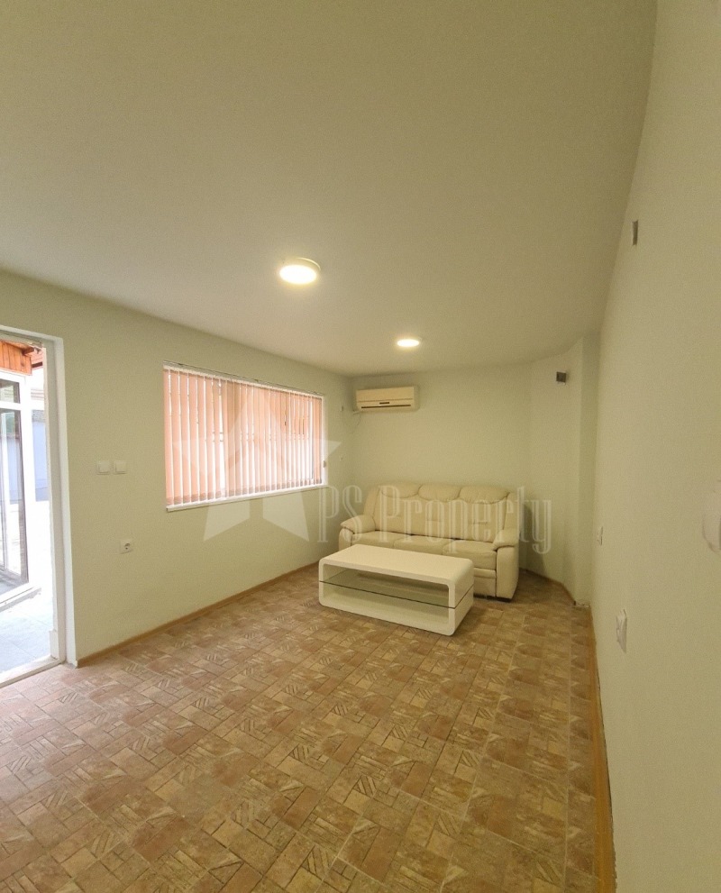 A louer  Bureau Stara Zagora , Ayazmoto , 20 m² | 79753928 - image [5]