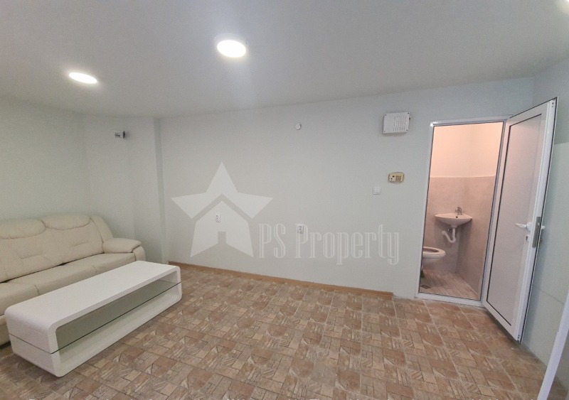 A louer  Bureau Stara Zagora , Ayazmoto , 20 m² | 79753928 - image [3]