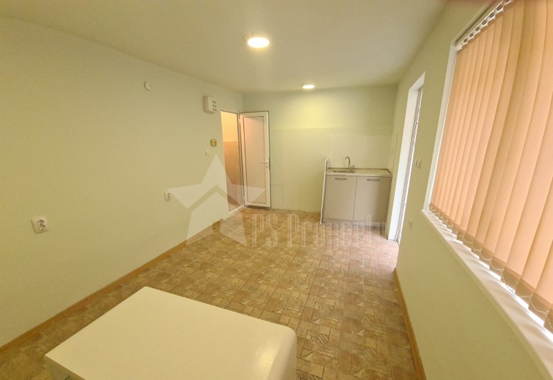 A louer  Bureau Stara Zagora , Ayazmoto , 20 m² | 79753928 - image [2]