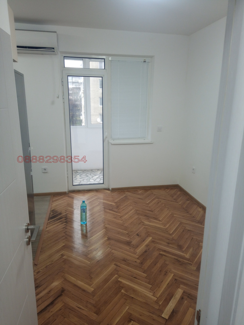 Дава под наем 4-СТАЕН, гр. Варна, Трошево, снимка 7 - Апартаменти - 52781193