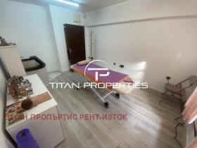 Office Vazrazhdane, Burgas