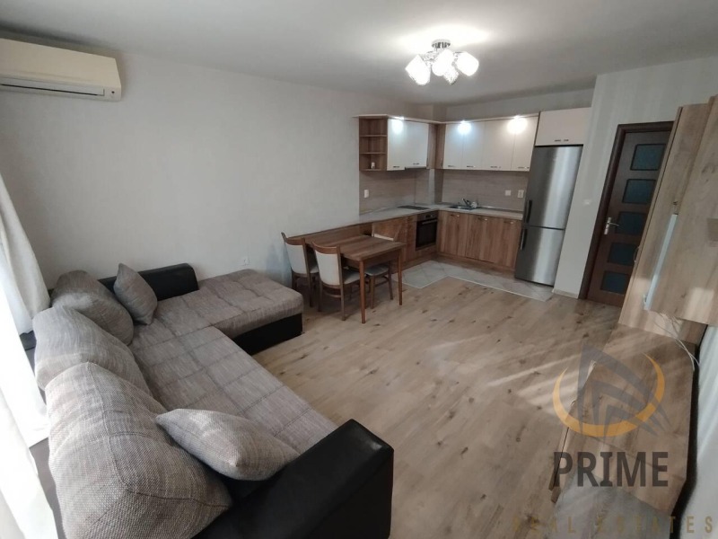 Zu vermieten  1 Schlafzimmer Burgas , Izgrew , 65 qm | 27998905 - Bild [2]