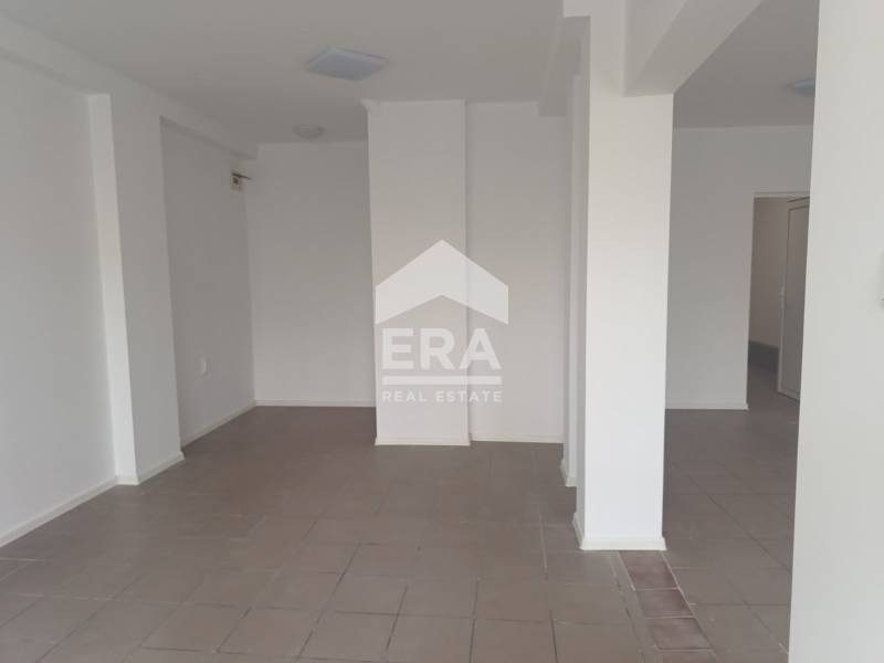 Do wynajęcia  Sklep Warna , Kolchozen pazar , 55 mkw | 83513101 - obraz [3]