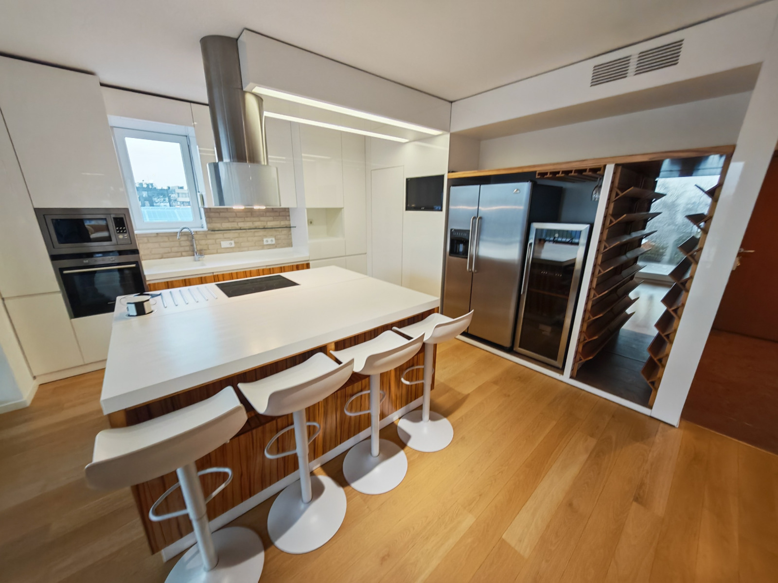 Дава под наем МНОГОСТАЕН, гр. София, в.з.Малинова долина, снимка 5 - Апартаменти - 53740208