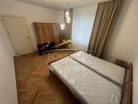 2 Schlafzimmer Tschajka, Warna 5