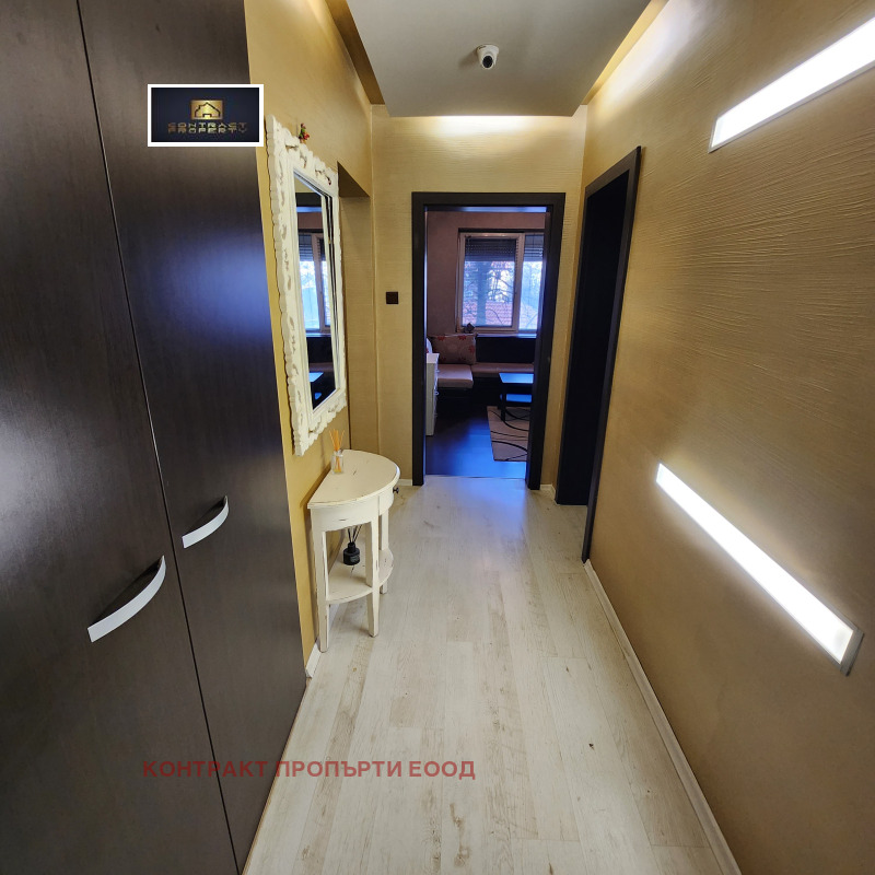 Da affittare  1 camera da letto Sofia , Krasno selo , 70 mq | 32149421