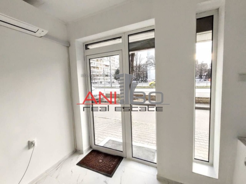 Te huur  Kantoor Varna , Zimno kino Trakija , 20 m² | 29901915 - afbeelding [5]