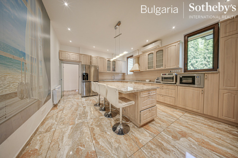Para alugar  Casa Sofia , m-t Kambanite , 700 m² | 24031268 - imagem [14]