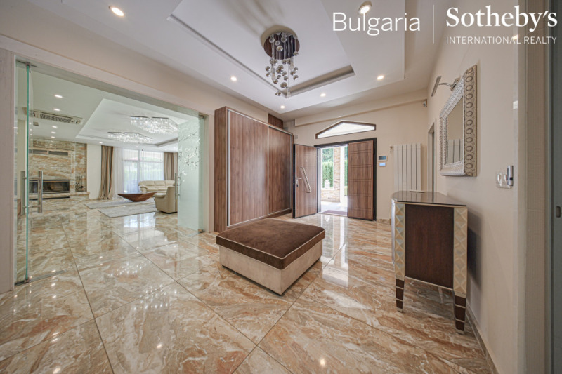 Para alugar  Casa Sofia , m-t Kambanite , 700 m² | 24031268 - imagem [10]