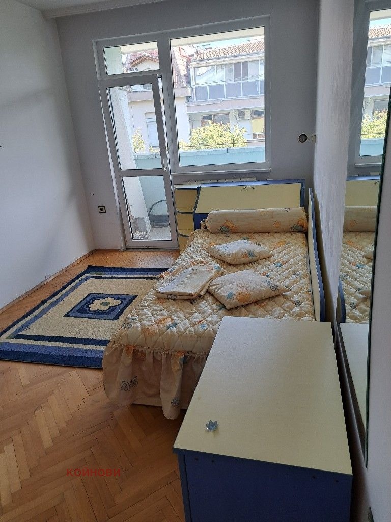 En renta  2 dormitorios Stara Zagora , Tsentar , 90 metros cuadrados | 64737783 - imagen [7]