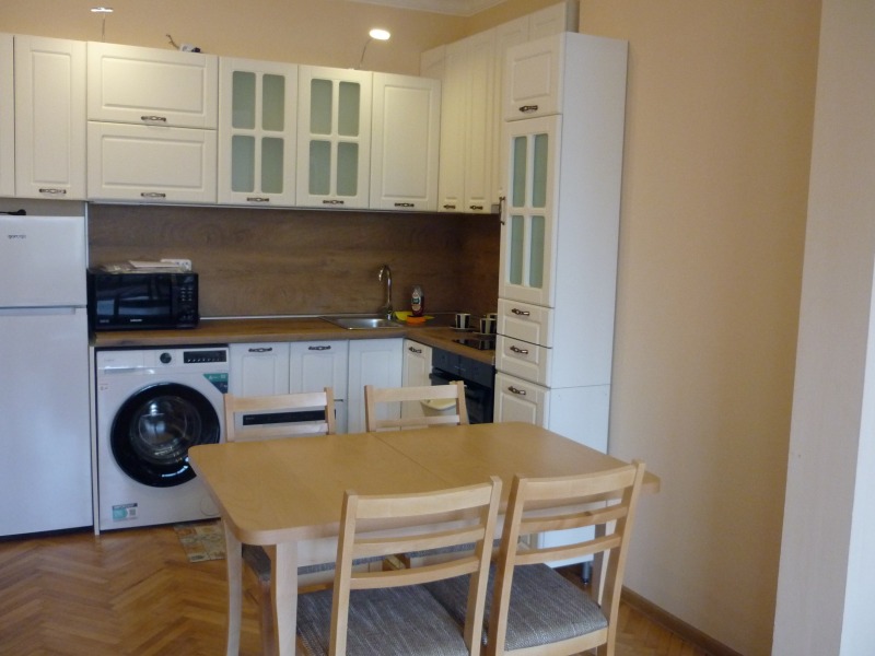 Дава под Наем 2-СТАЕН в град София, Център - 60 кв.м / 700 € » 1 369.08 лв., ИМОТИ КИМА