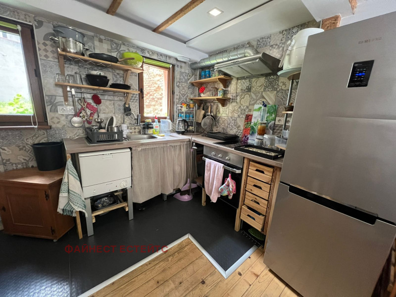 Издаје се  Кућа Софија , Центар , 80 м2 | 31670703