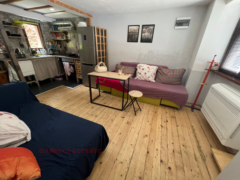 Издаје се  Кућа Софија , Центар , 80 м2 | 31670703 - слика [3]