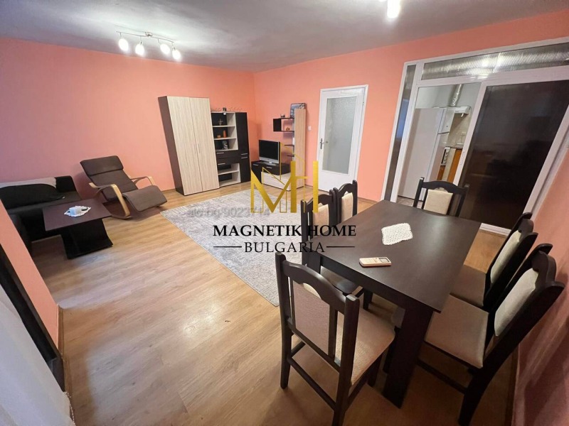 De inchiriat  1 dormitor Burgas , Vâzrajdane , 70 mp | 58301095