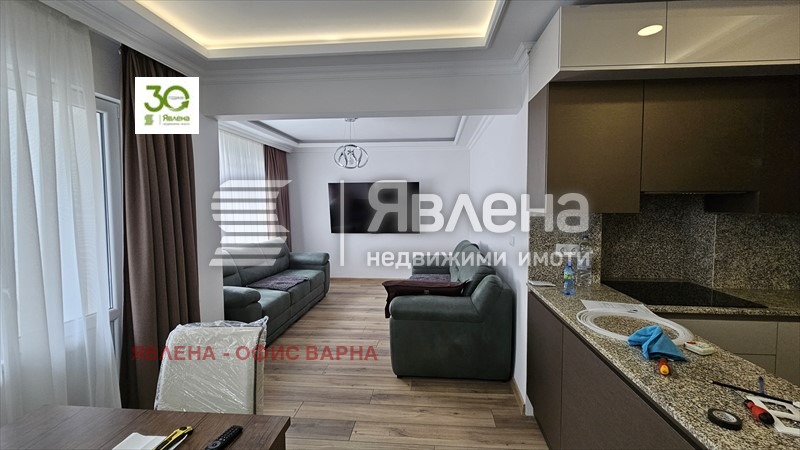 Kiadó  2 hálószobás Varna , Centar , 100 négyzetméter | 86945894