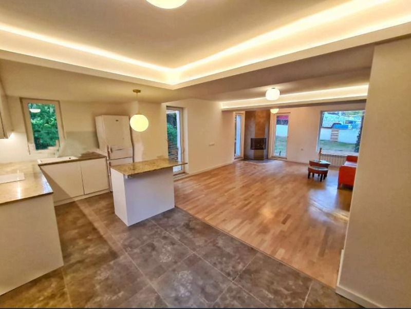 Te huur  Huis Sofia , Dragalevtsi , 270 m² | 91595515 - afbeelding [3]