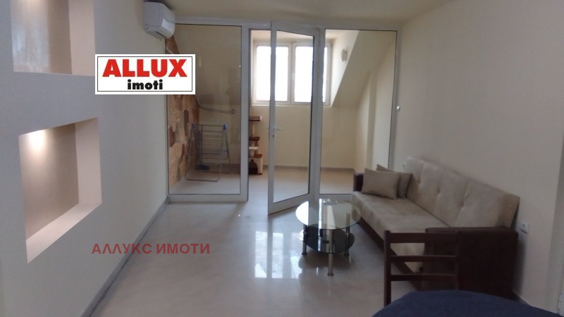 Издаје се  2 спаваће собе Русе , Центар , 100 м2 | 49583007 - слика [13]