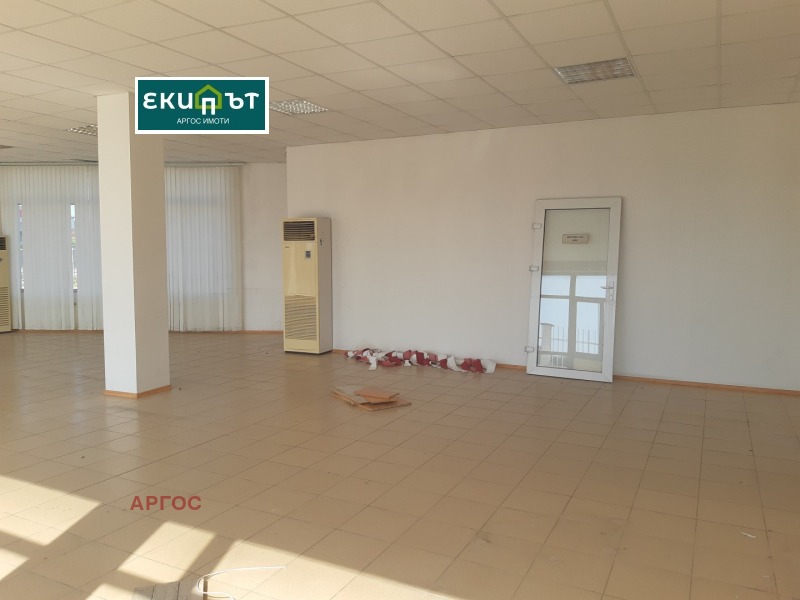 Дава под Наем ОФИС в град Варна, Метро - 200 кв.м / 1 100 € » 2 151.41 лв., ЕКИПЪТ АРГОС