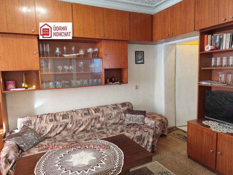 Дава под наем 3-СТАЕН, гр. Плевен, Широк център, снимка 3 - Апартаменти - 53163618