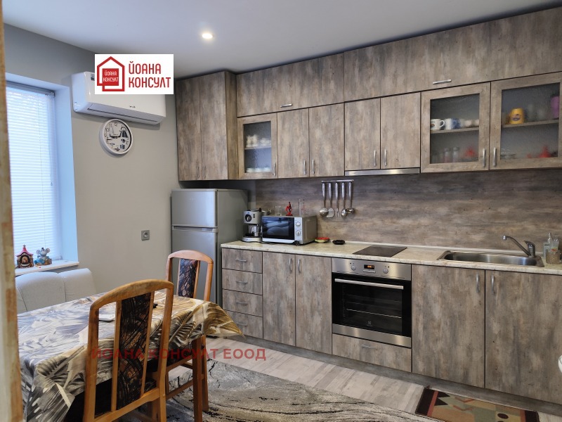 Дава под наем 3-СТАЕН, гр. Плевен, Широк център