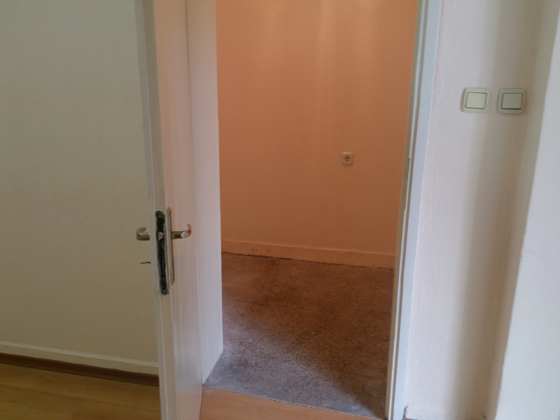 Дава под наем МАГАЗИН, гр. Русе, Център, снимка 4 - Магазини - 52784752