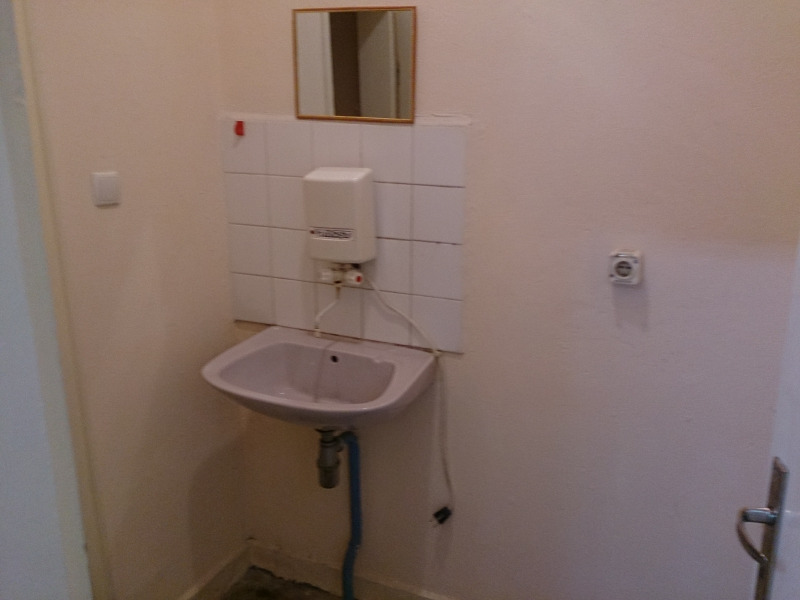 Дава под наем МАГАЗИН, гр. Русе, Център, снимка 5 - Магазини - 52784752