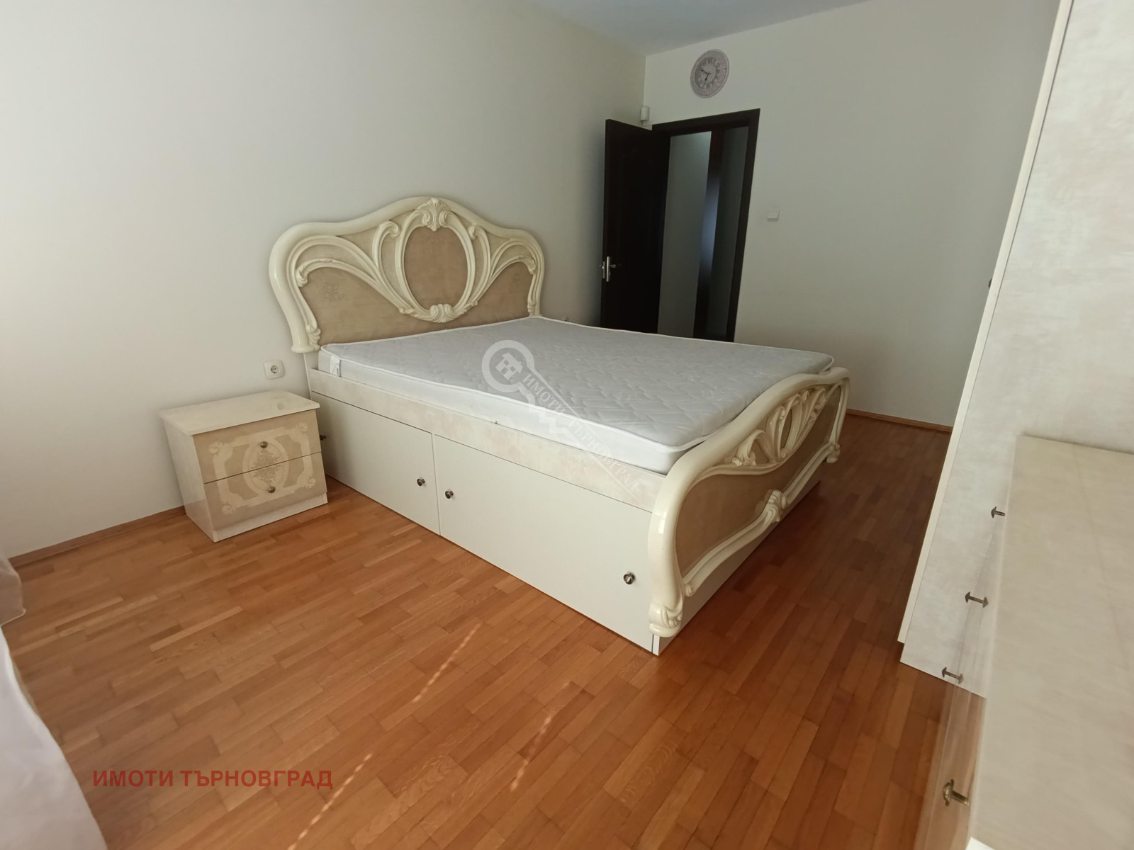 Дава под наем 3-СТАЕН, гр. Велико Търново, Колю Фичето, снимка 4 - Апартаменти - 54073270