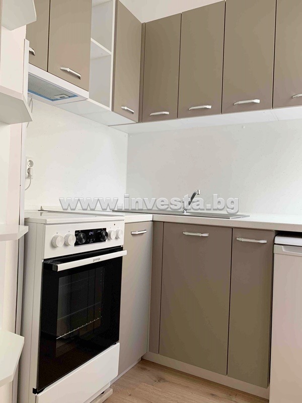 Te huur  Studio Plovdiv , Tsentar , 36 m² | 42236385