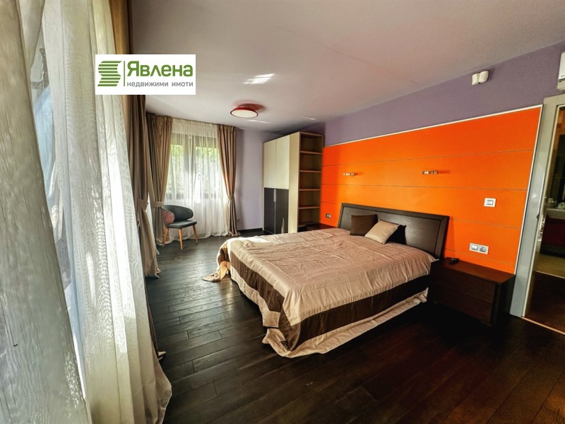 Te huur  1 slaapkamer Sofia , v.z.Kinotsentara 3 tsjast , 90 m² | 68747341