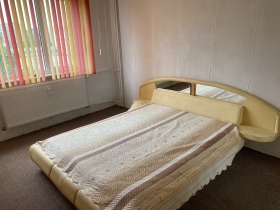 ���� ��� ���� 3-����� | Imot.bg � ����� ������ 8