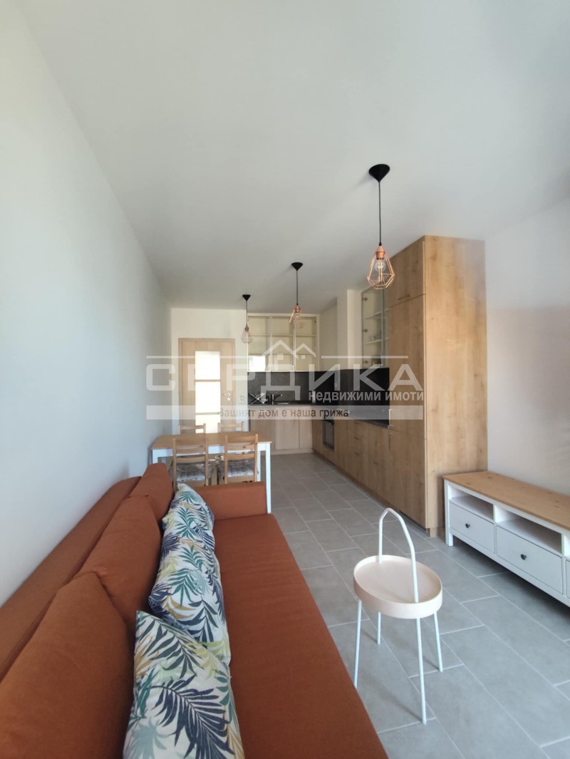 Издаје се  2 спаваће собе Софија , Малинова долина , 80 м2 | 61581434
