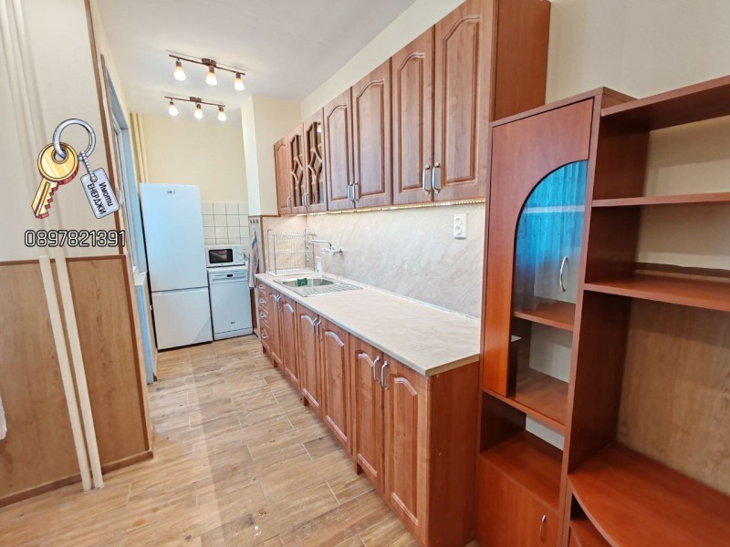 Дава под Наем 4-СТАЕН в град Плевен, Широк център - 100 кв.м / 720 € » 1 408.20 лв., ИМОТИ ЕНЕРДЖИ