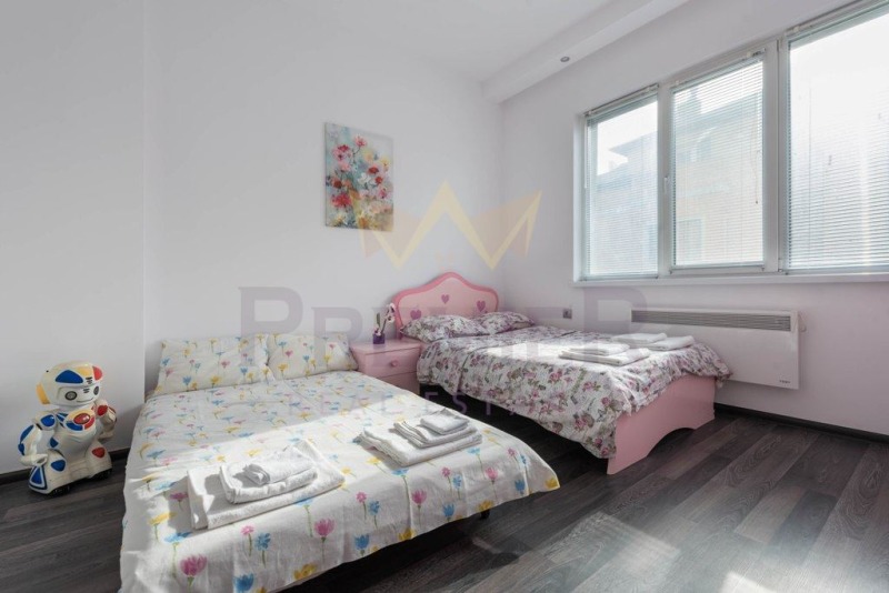 K pronájmu  2 ložnice Varna , Centar , 110 m2 | 41900723 - obraz [17]