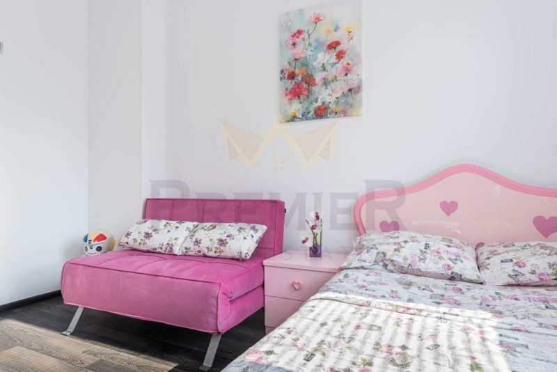 K pronájmu  2 ložnice Varna , Centar , 110 m2 | 41900723 - obraz [13]