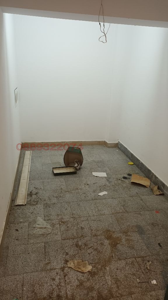 Дава под наем МАГАЗИН, гр. София, Център