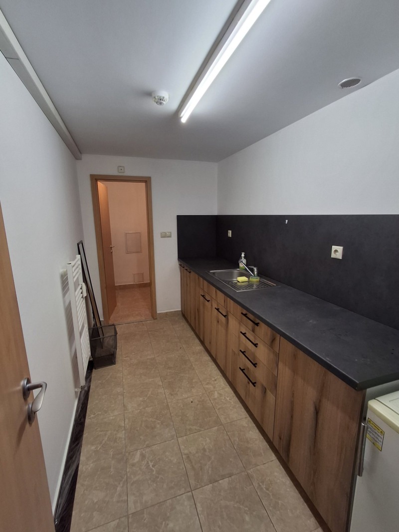 Дава под наем  Офис град София , Медицинска академия , 120 кв.м | 67668556 - изображение [6]