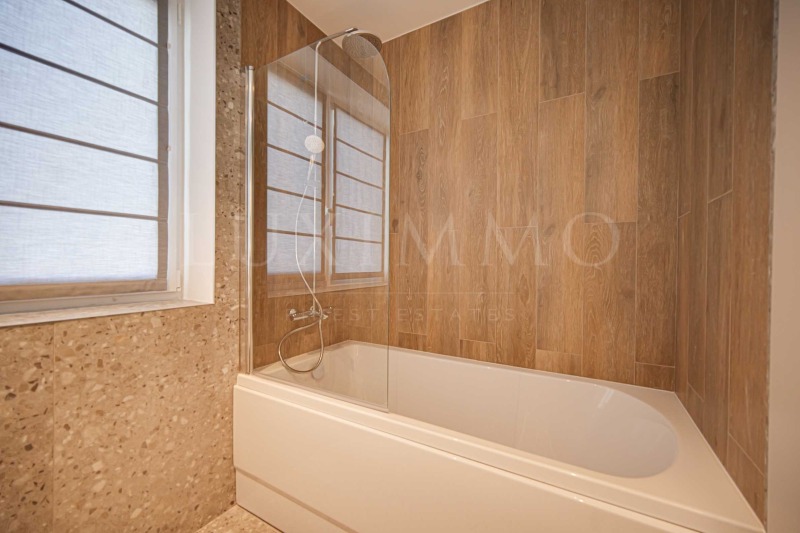 De inchiriat  Casa Sofia , Lozen , 181 mp | 36107843 - imagine [11]