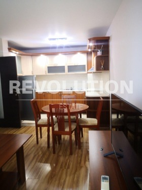 2 slaapkamers Mladezjki Chalm, Plovdiv 1