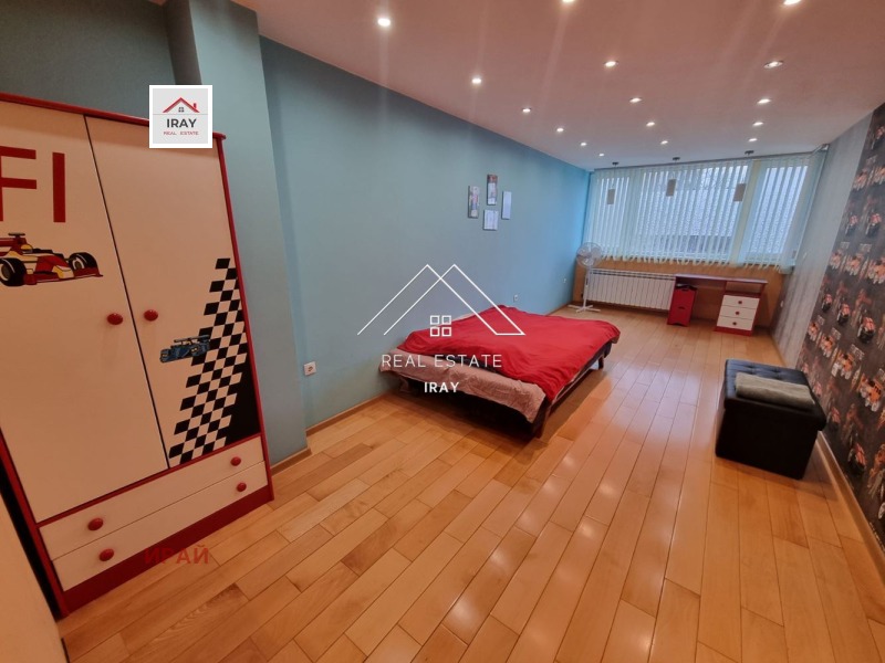 Vuokrattavana  3+ makuuhuone Stara Zagora , Tsentar , 130 neliömetriä | 57739709 - kuva [12]